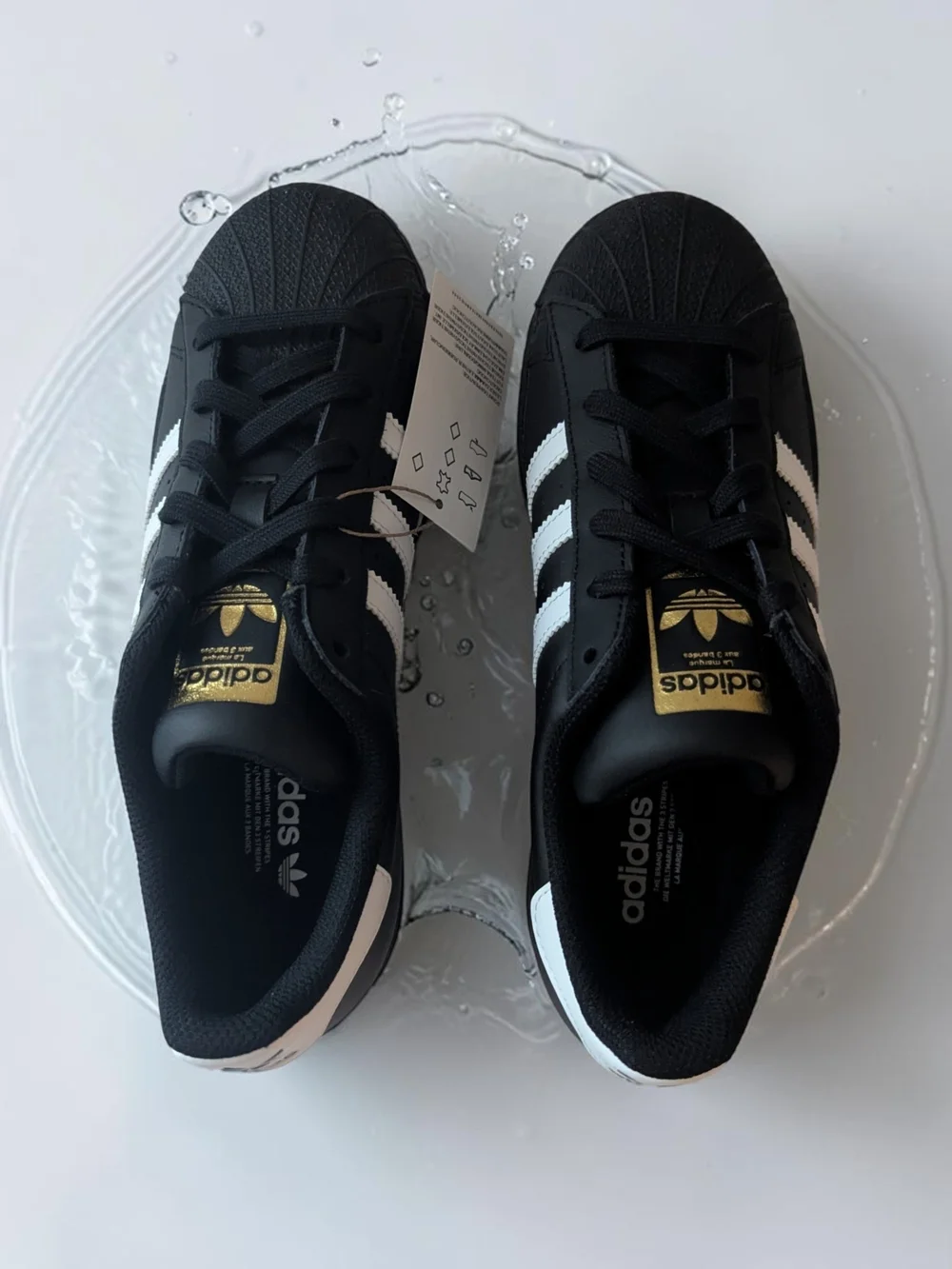 Adidas Black & White Superstar J Grade School Sneakers Size 6